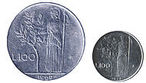 Moedas italianas de 100 liras de 1967 e 1991. <br><br> Palavras-chave: lira, Itália, moeda, Minerva, Atena, mito