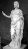 Desconhecido, Ceres, c. 235 - 250 a.C., escultura romana, 1,69m, Museu do Louvre em Paris. Ceres, na mitologia romana, equivalente à deusa grega Deméter, filha de Saturno e Cibele , amante e irmã de Júpiter, irmã de Juno, Vesta, Netuno e Plutão, e mãe de Proserpina com Júpiter. Deusa das plantas que brotam (particularmente dos grãos) e do amor maternal, representa a sabedoria que vem da natureza. <br><br> Palavras-chave: Ceres, mito, mitologia, estética, estátua, natureza, transformação