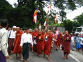 Protestos de monges budistas em Mianmar.<br><br> Palavras-chave: revoluo, filosofia poltica