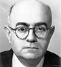 A Filosofia de Theodor Adorno, considerada uma das mais complexas do sculo XX, fundamenta-se na perspectiva da dialtica. Uma das suas importantes obras, a Dialtica do Esclarecimento, escrita em colaborao com Max Horkheimer durante a guerra,  uma crtica da razo instrumental, conceito fundamental deste ltimo filsofo, ou, o que seria o mesmo, uma crtica, fundada em uma interpretao negativa do Iluminismo, de uma civilizao tcnica e da lgica cultural do sistema capitalista (que Adorno chama de "indstria cultural"). Tambm uma crtica  sociedade de mercado que no persegue outro fim que no o do progresso tcnico. <br><br> Palavras-chave: Adorno, escola de Frankfurt, dialtica, tcnica, esclarecimento