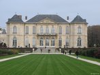 O Muse Rodin, em Paris,  um museu que foi inaugurado em 1919 no Hotel Biron. Exibe obras do escultor francs Auguste Rodin.