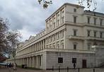 Fachada da Royal Society, em Londres, Inglaterra.